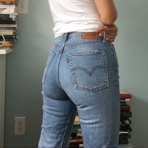 Levi's Wedgie Fit Jeans